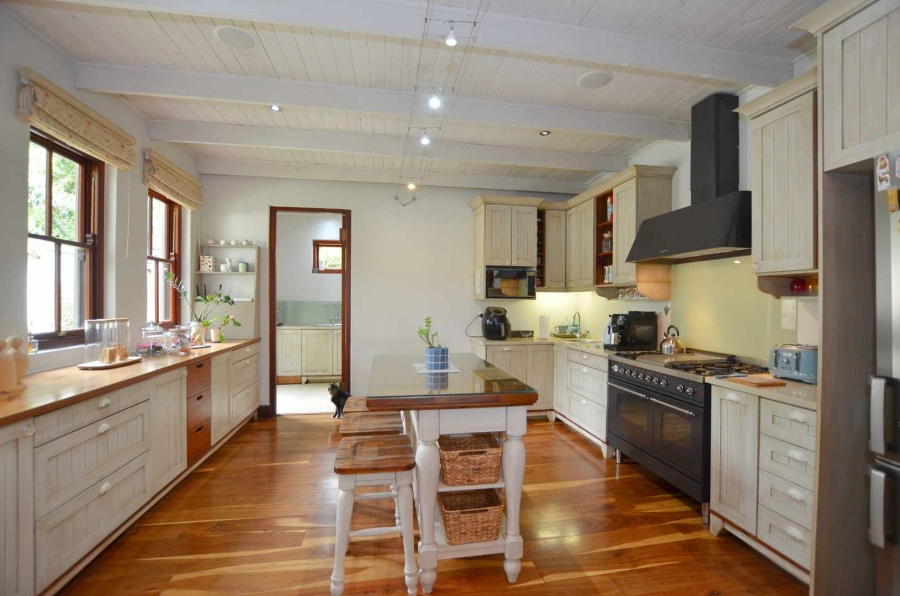 5 Bedroom Property for Sale in Kanonberg Western Cape